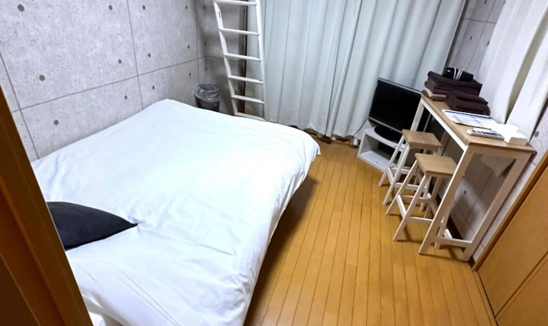 Amika First303 location